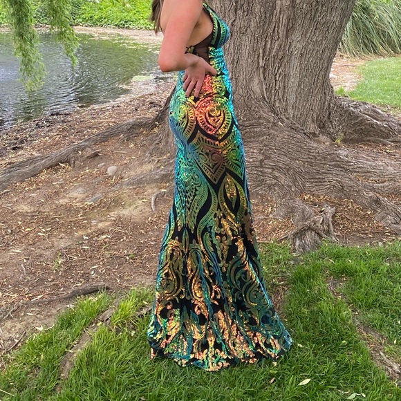 Prom Dress - Picture 4 of 4